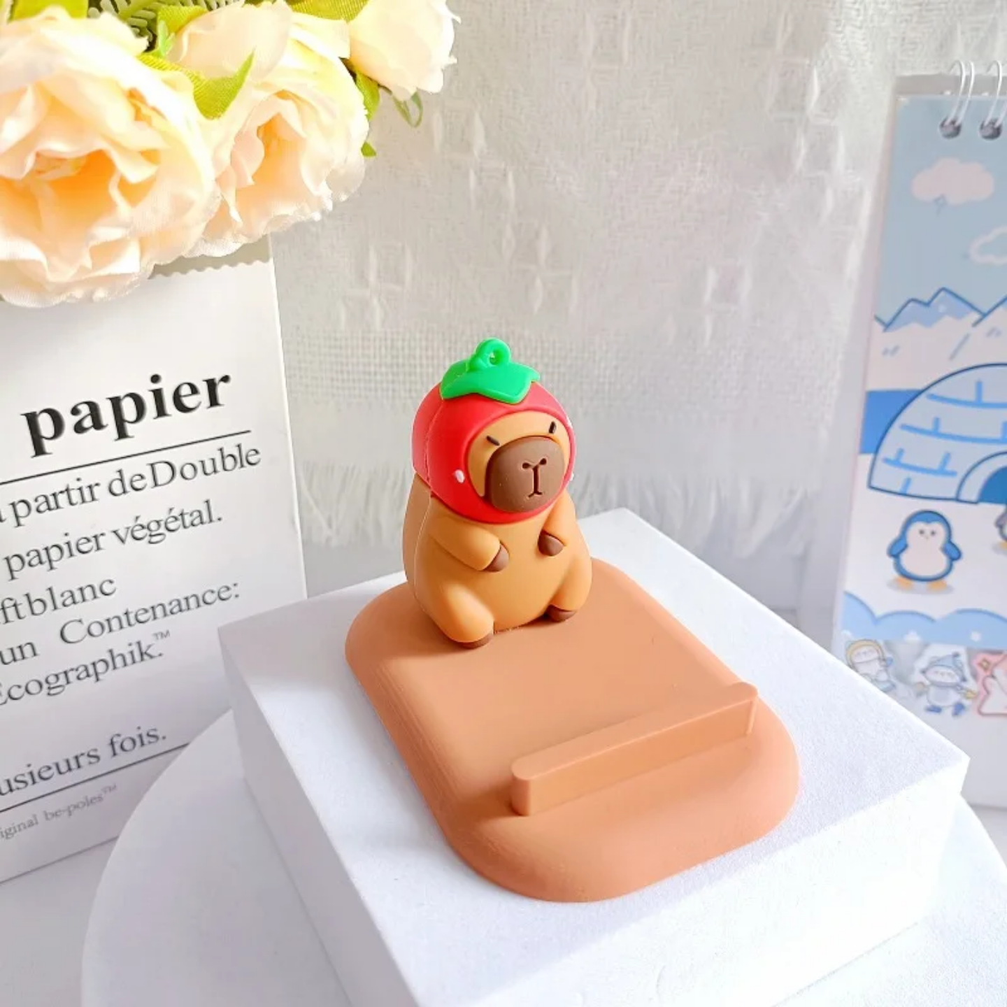 Capybara Phone Holder