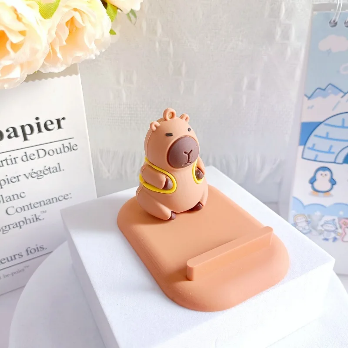 Capybara Phone Holder