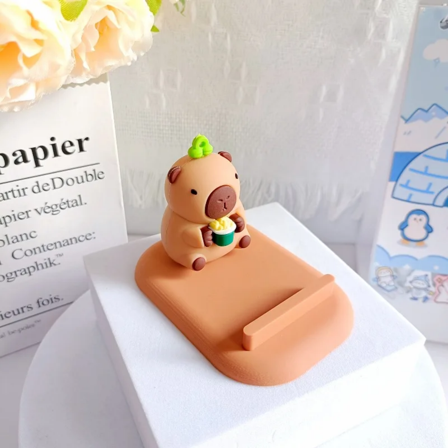 Capybara Phone Holder
