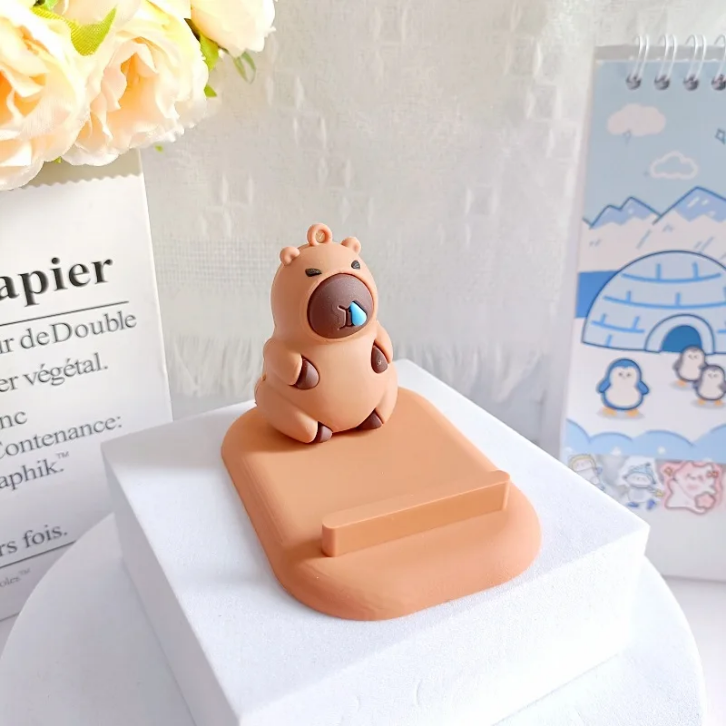 Capybara Phone Holder