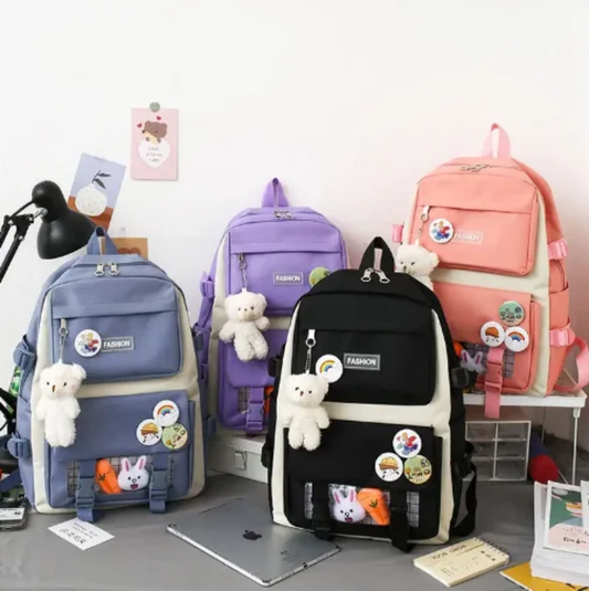 In Fashion Bag packs